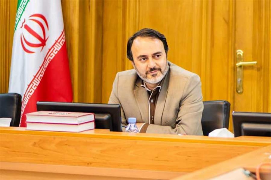 لزوم بهره گیری از ماشین آلات مکانیزه برای نظافت معابر و بزرگراه‌های تهران